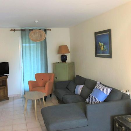 Agreable Maison Ensoleillee Avec Jardin Arbore Βίλα Le Château-dʼOléron Εξωτερικό φωτογραφία