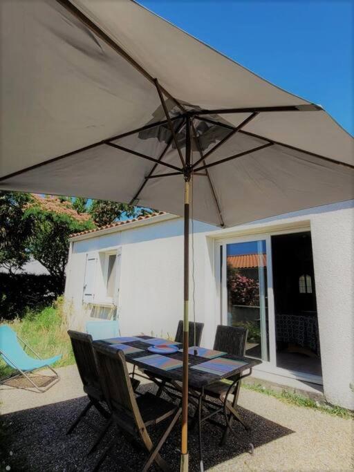 Agreable Maison Ensoleillee Avec Jardin Arbore Βίλα Le Château-dʼOléron Εξωτερικό φωτογραφία