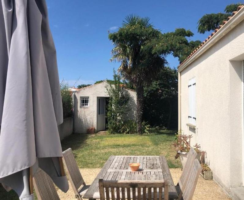 Agreable Maison Ensoleillee Avec Jardin Arbore Βίλα Le Château-dʼOléron Εξωτερικό φωτογραφία